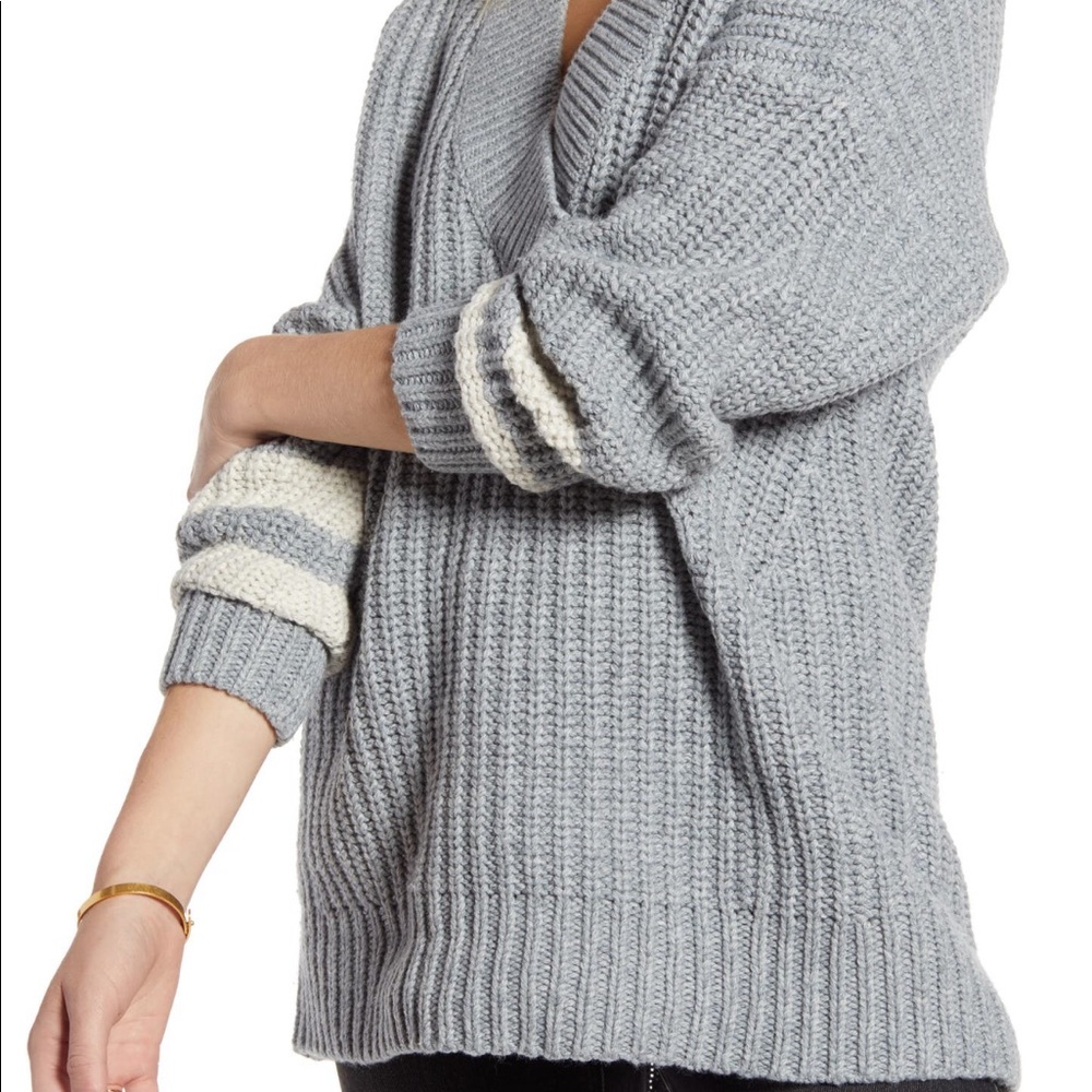Treasure & Bond V-neck sweater